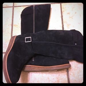 Women’s UGG Equestrian Waterproof boots Sz 5.5